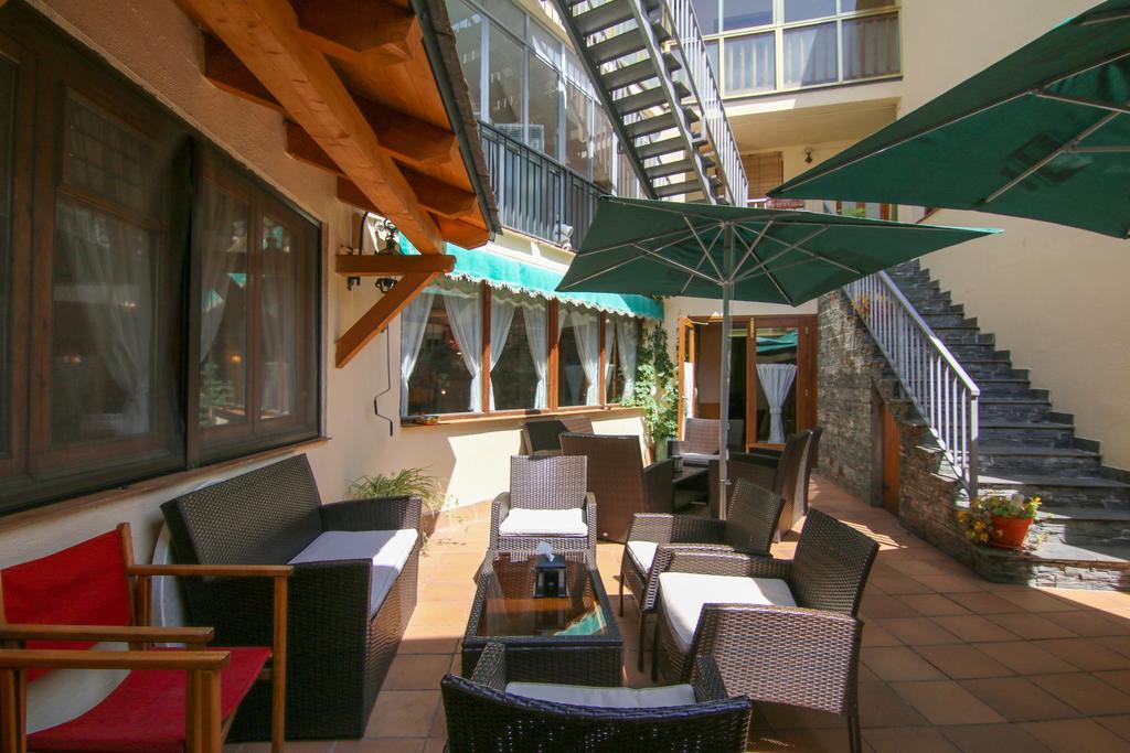 Roch Hotel Altrón Kültér fotó